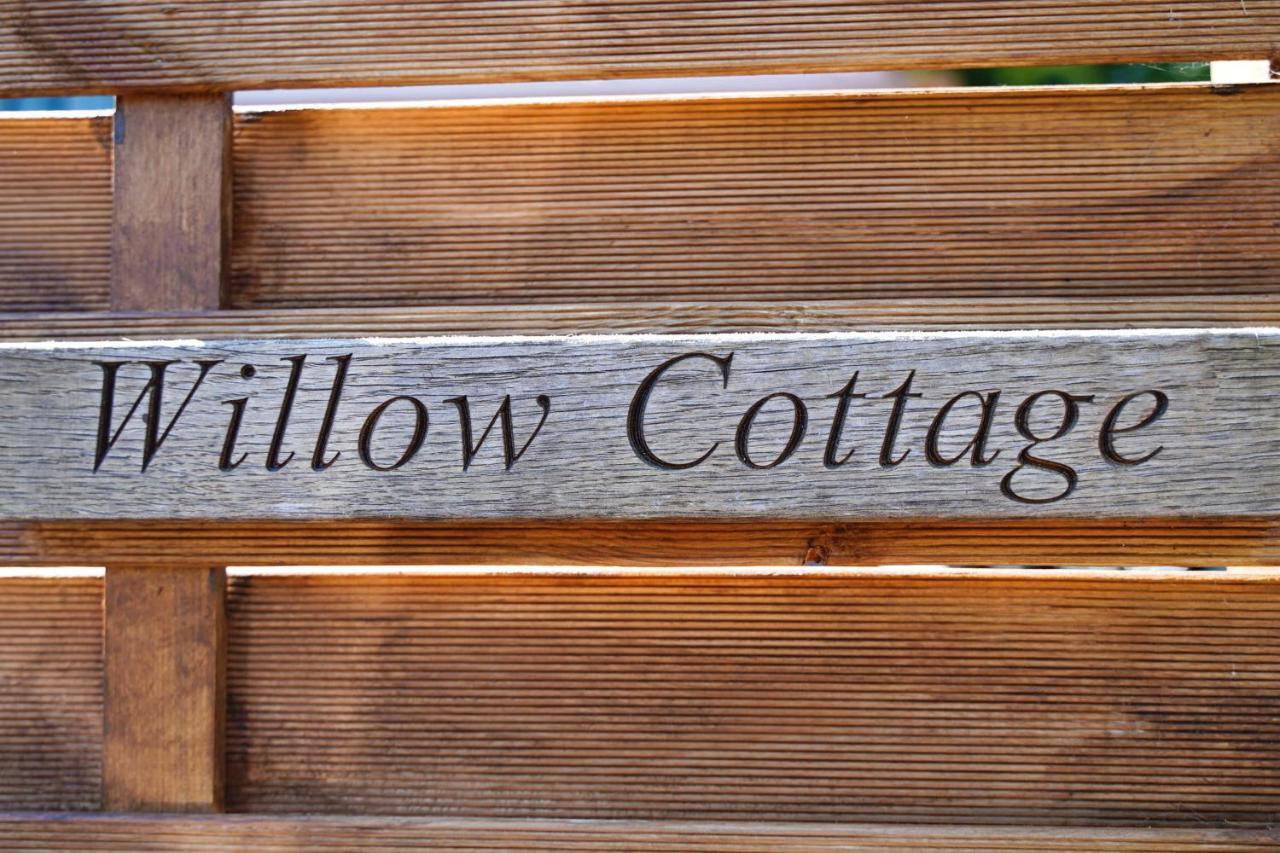 Willow Cottage With Private Hot Tub Upper Hulme Ngoại thất bức ảnh